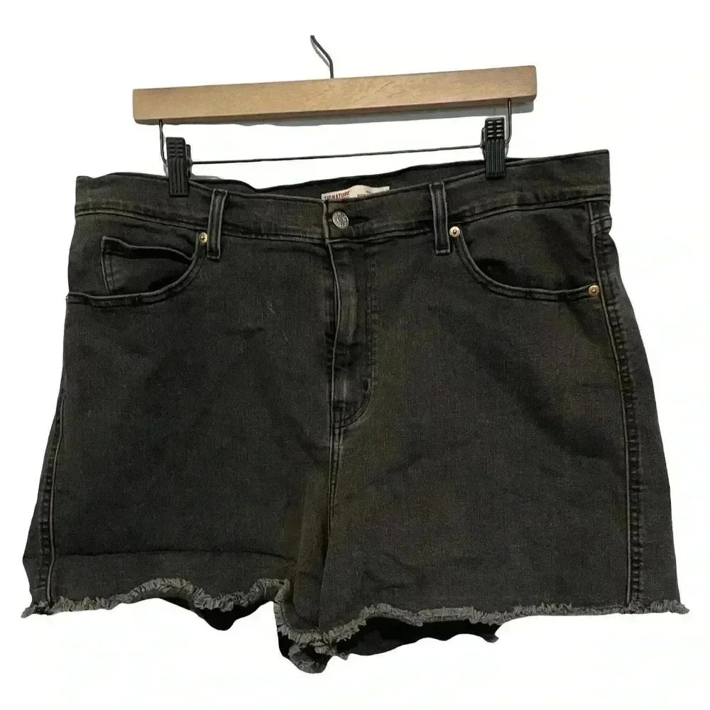 Levi Shorts